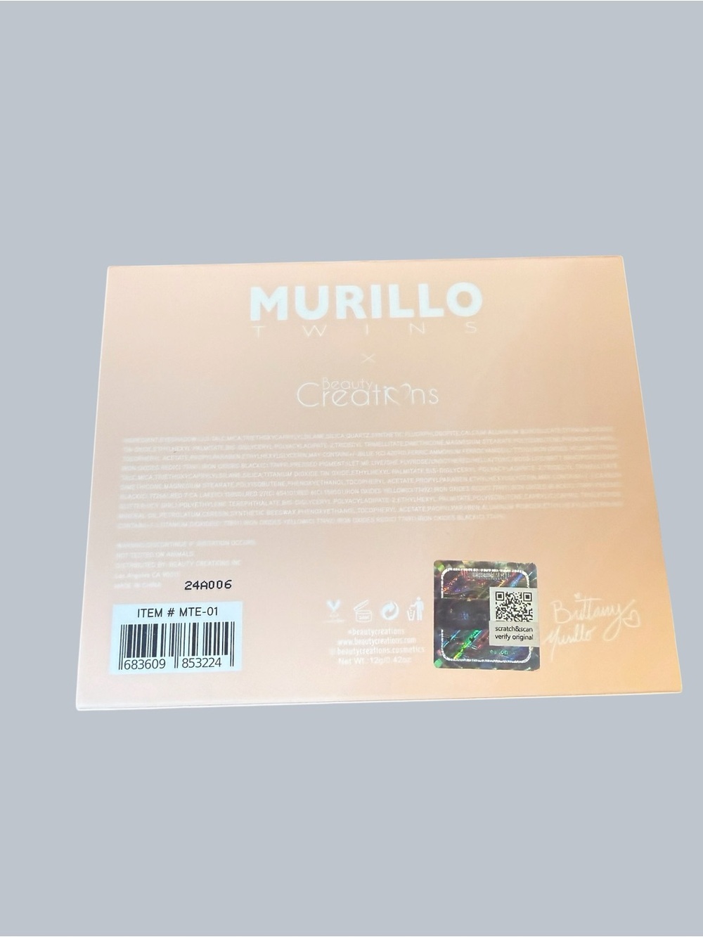 Murillo Drama Eyeshadow Palette - Picture 3 of 3